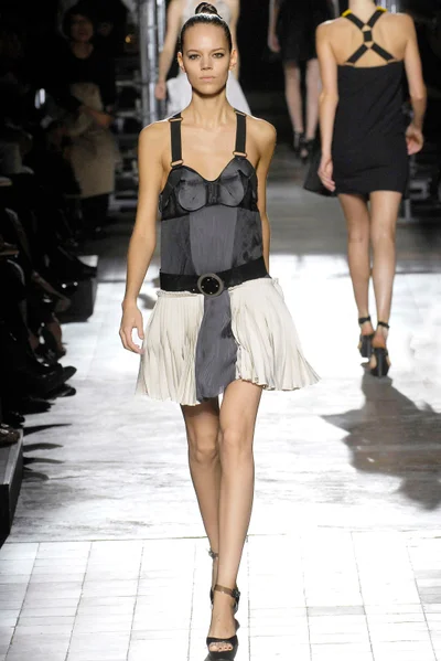 Look 4